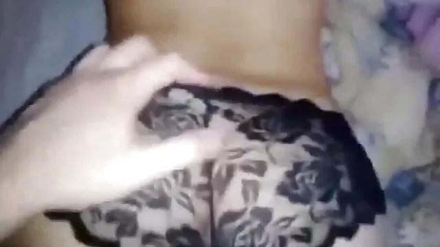 कोई पंजीकरण Porno  - शरारती टीआईए टिल्टन उसके अभिभावक को चोदता है हिंदी बीएफ फुल एचडी मूवी
