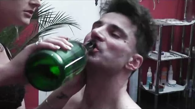 कोई पंजीकरण Porno  जोय चुंबन - गिगोलो हिंदी सेक्सी बीएफ मूवी 2